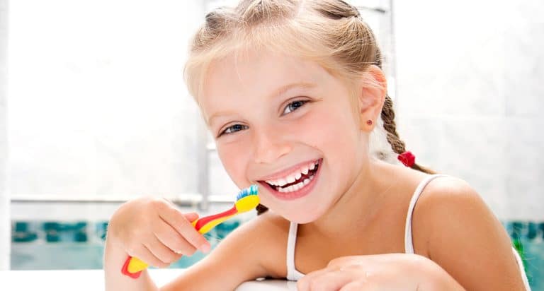 Apprenez à vos enfants à bien se brosser les dents avec Kolibree et Ubisoft !
