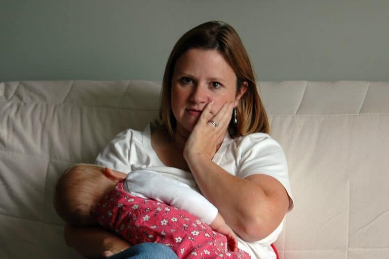 Jeune maman : éviter le stress des courses grâce à la livraison à domicile