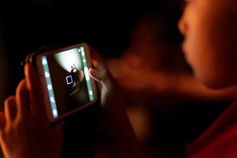 Les écrans auraient des conséquences sur le cerveau des enfants