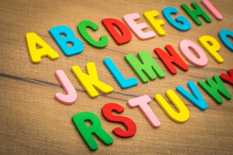 Le langage des enfants serait influencé par le niveau de leurs parents