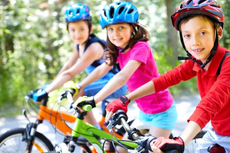 Apprendre à son enfant à aimer un sport