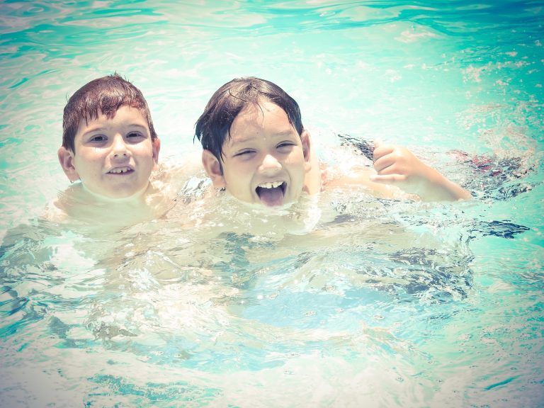L&rsquo;été est là ! Voici 4 astuces pour bien hydrater son enfant !