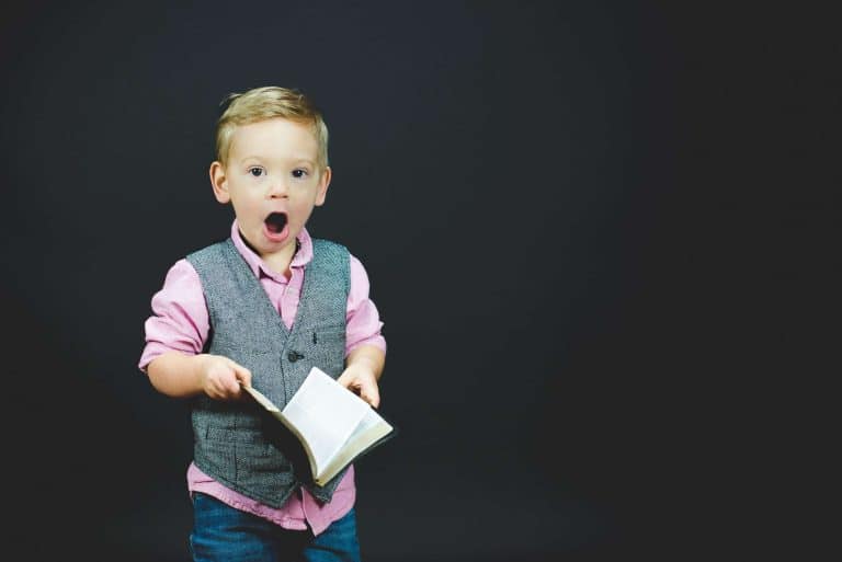 Lire des histoires aux enfants : pourquoi est-ce important ?