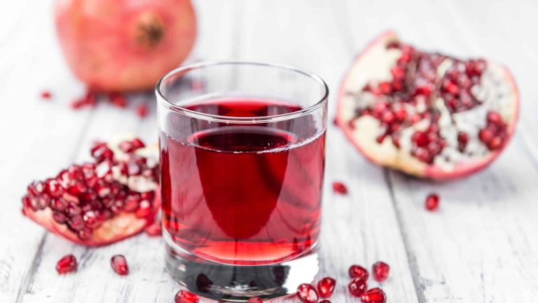 Le jus de grenade est idéal pour le développement du cerveau de votre bébé