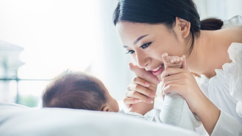 Un nouveau hashtag pour que les femmes parlent du post-partum