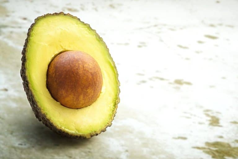 L&rsquo;avocat : un fruit aux multiples bienfaits chez la mère comme chez l&rsquo;enfant !