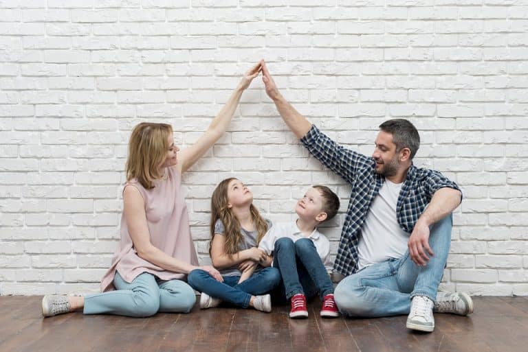 COVID-19 : l&rsquo;aide pour les familles très précaires prolongée à mai 2021
