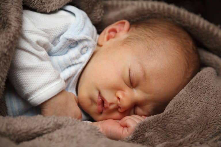 Bébé Reborn: c&rsquo;est pourquoi les gens achètent des poupées réalistes