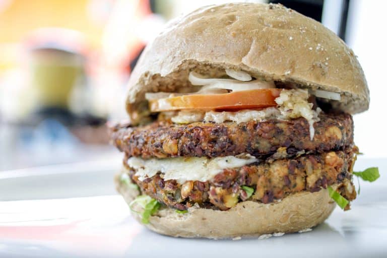 La malbouffe abimerait les os des enfants