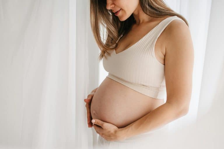 Grossesse : quand maternité rime avec jeunesse – la science décode l&rsquo;effet rebond post-partum