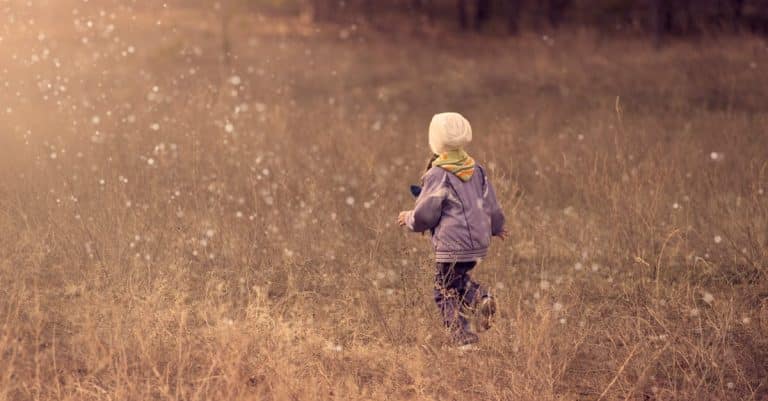 Comment l&rsquo;enfance enchanteresse peut influencer votre bonheur toute votre vie ?