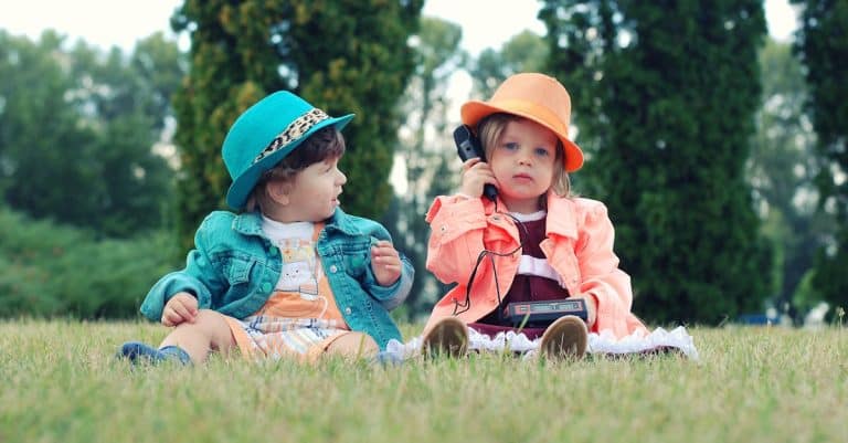 Découvrez pourquoi ce bébé rieur fait craquer tout le monde !
