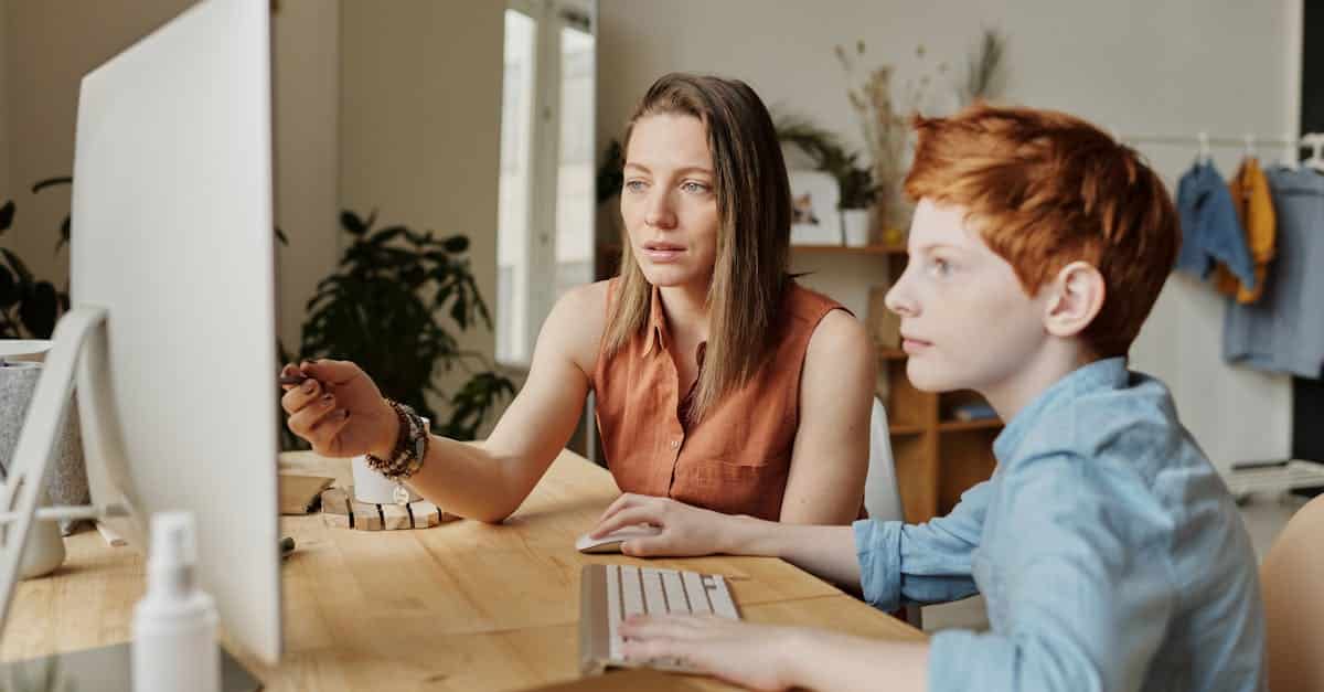 découvrez les clés d'une éducation positive pour accompagner au mieux vos enfants avec le concept du positive parenting.