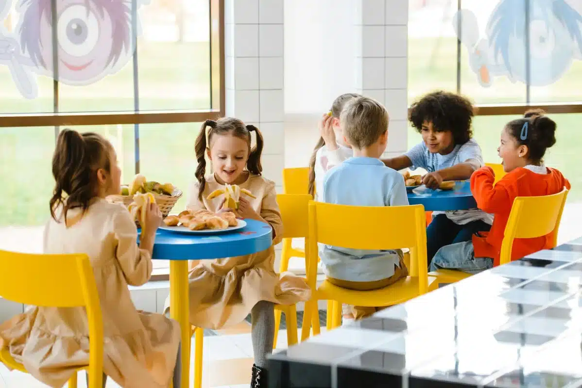 À la rentrée, préparez-vous à une hausse inquiétante des prix de la cantine scolaire : ce que vous devez savoir