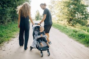Sorties en famille : choisir selon le rythme de l’enfant plutôt que le lieu